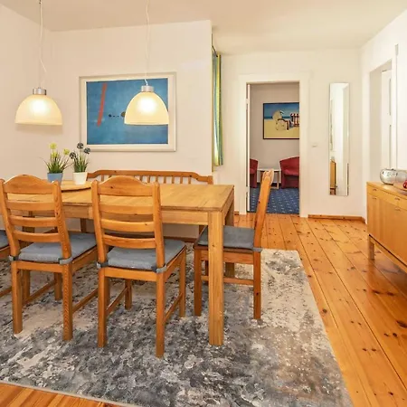 Tarnowskis Remise Seeblick, Nur 50m Zum Strand, Wlan Apartamento Neuhof (Heringsdorf)